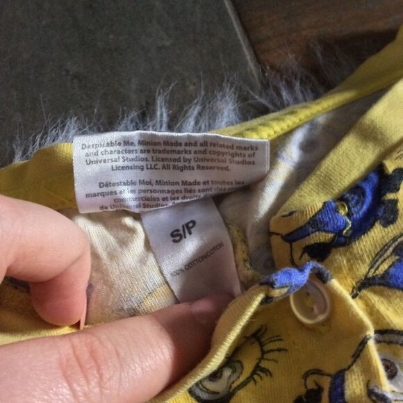 Despicable Me- Minions Onesie - Picture 6 of 14